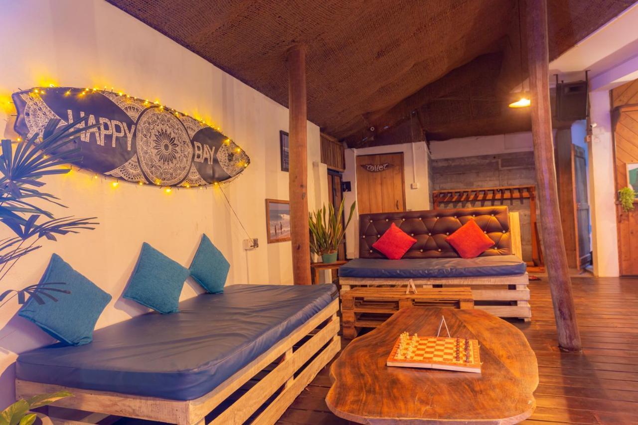 Hotel Happy Bay à Weligama Extérieur photo